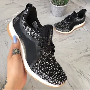 ADIDAS Pureboost X